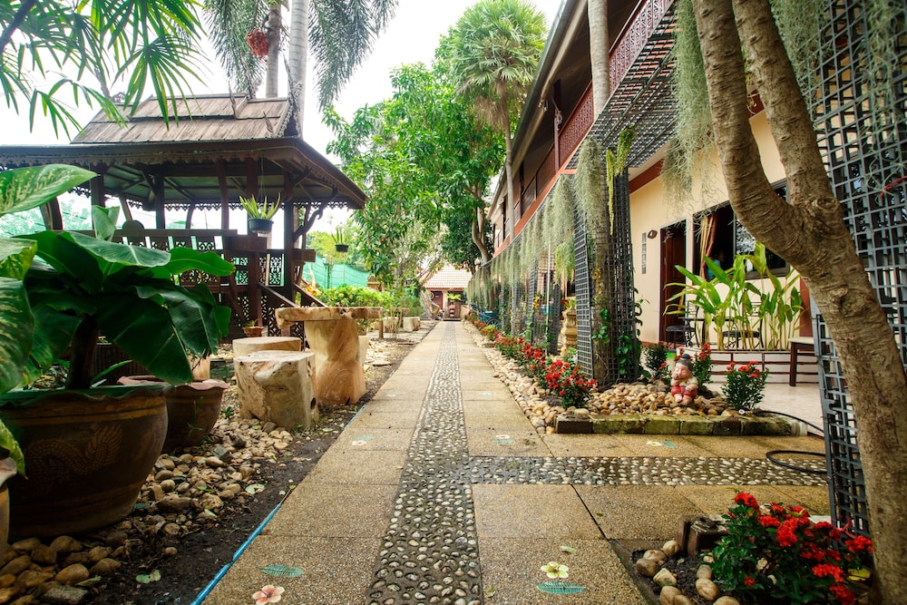 Noble Night Guesthouse Kanchanaburi 50/55