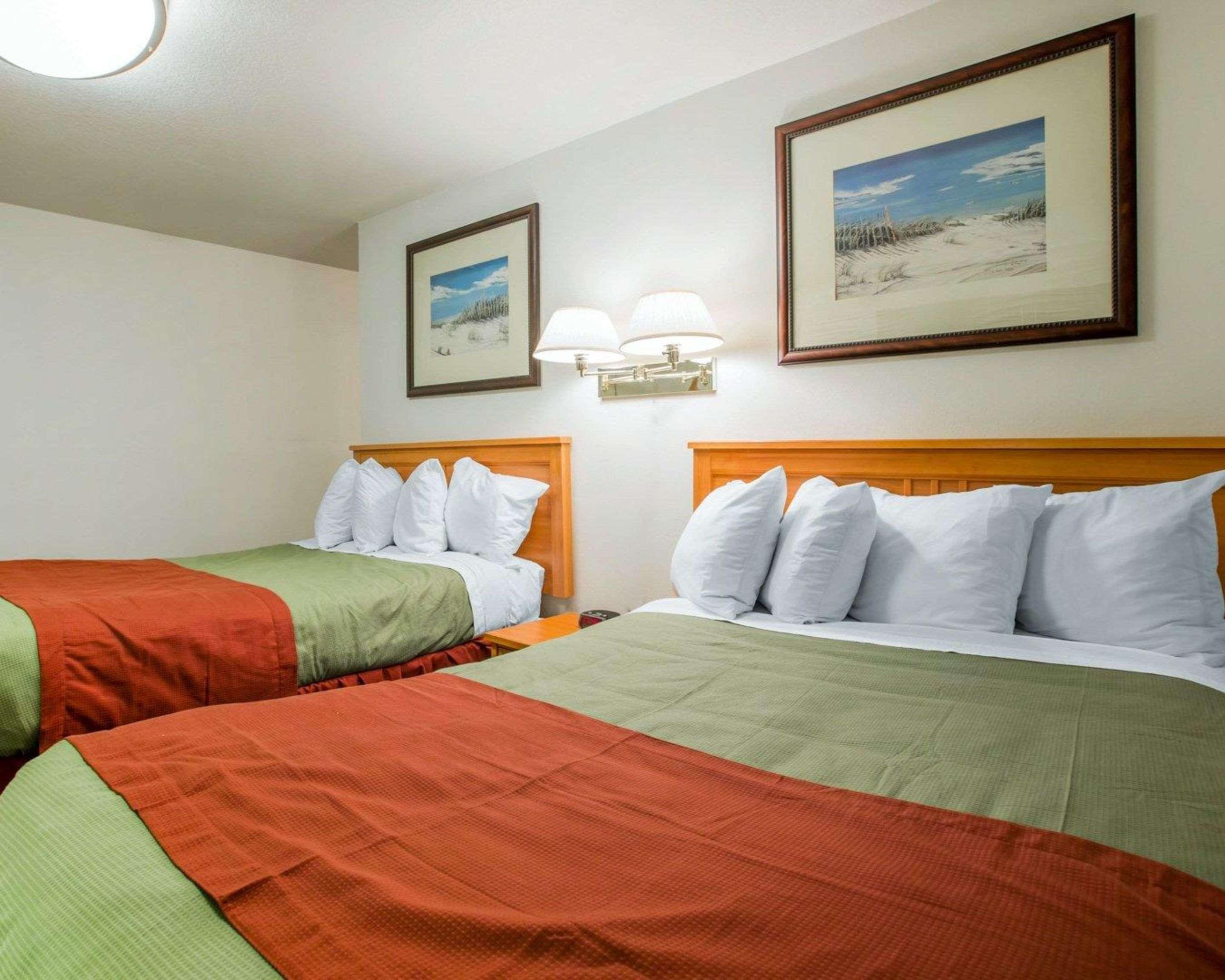 غرفة بسرير مزدوج، Rodeway Inn Newport OR 2/4