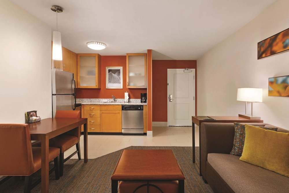 Residence Inn Greenville 19/24