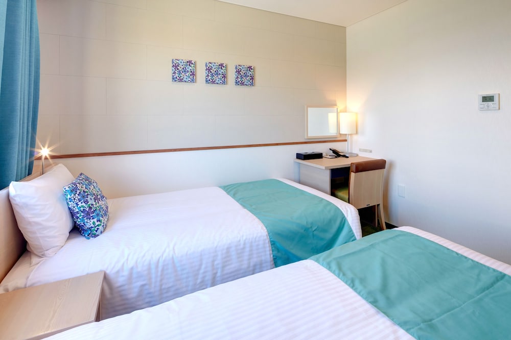 Hotel Yugaf Inn Okinawa 26/67