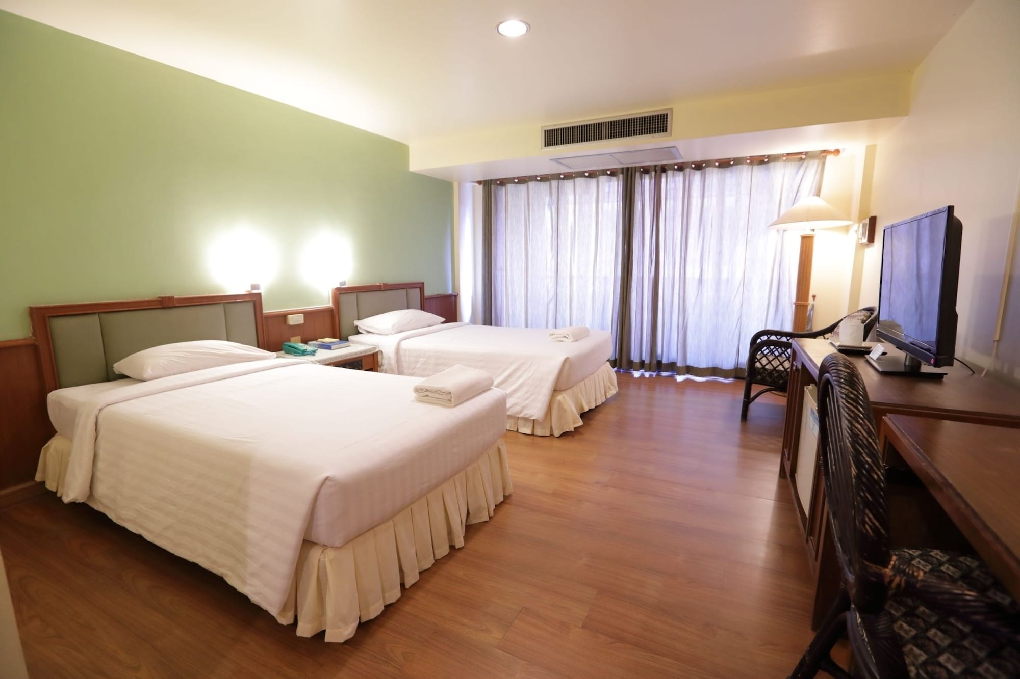 STANDARD, TWIN BEDS