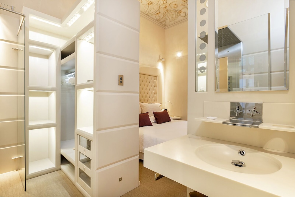 El Palauet Royal Suites 39/50