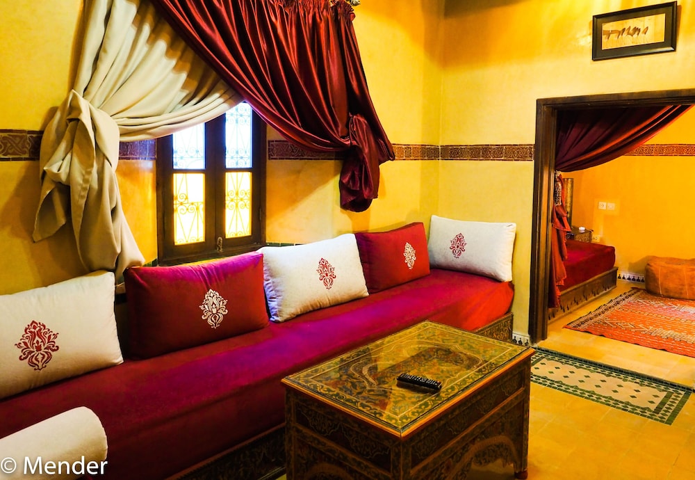 Riad TOYOUR 33/50