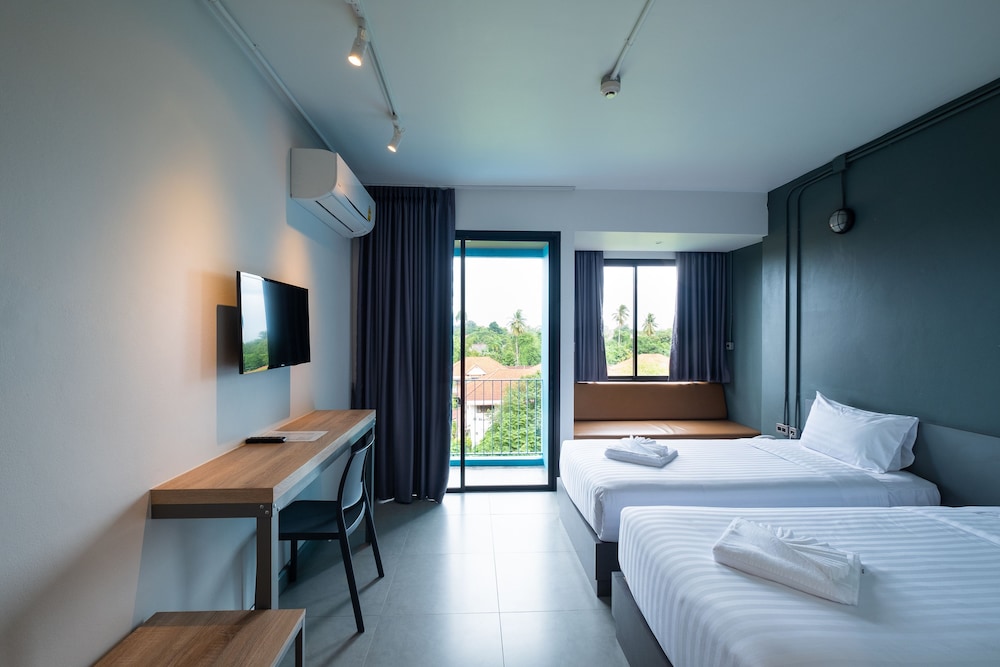S.22 Hotel Suratthani 27/64