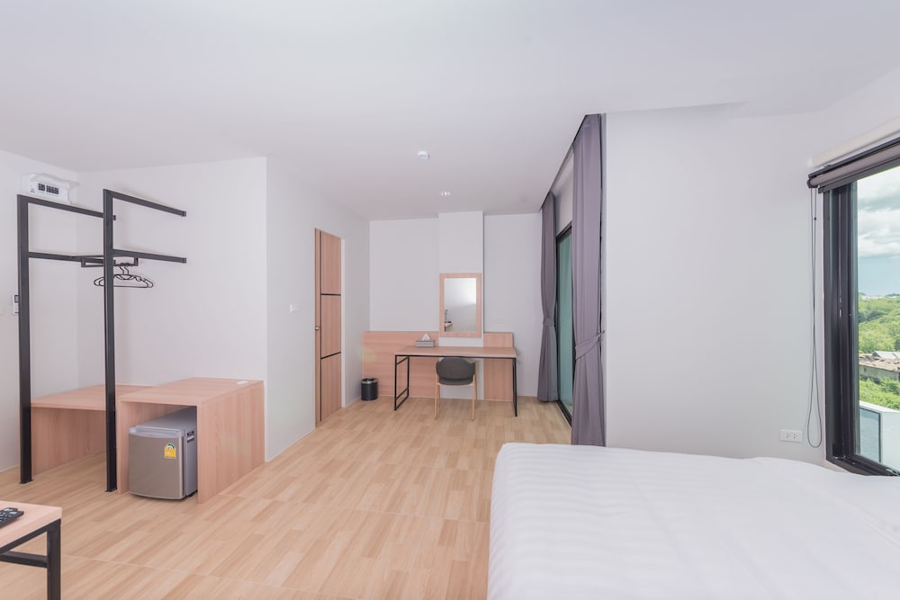 STUDIO, DOUBLE BED