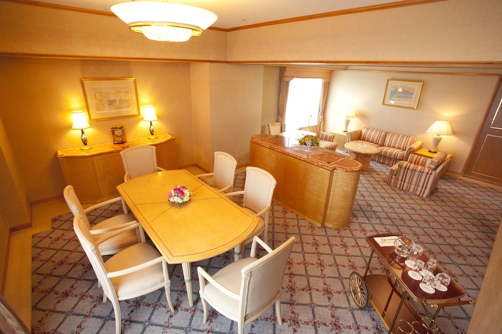 Rembrandt Hotel Oita Formerly Oita Toyo Hotel 55/60