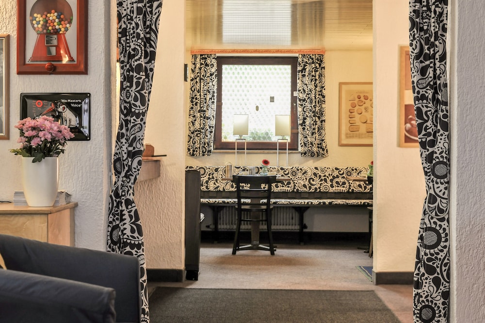 City Hotel Fellbach 24H CHECK-IN 22/26