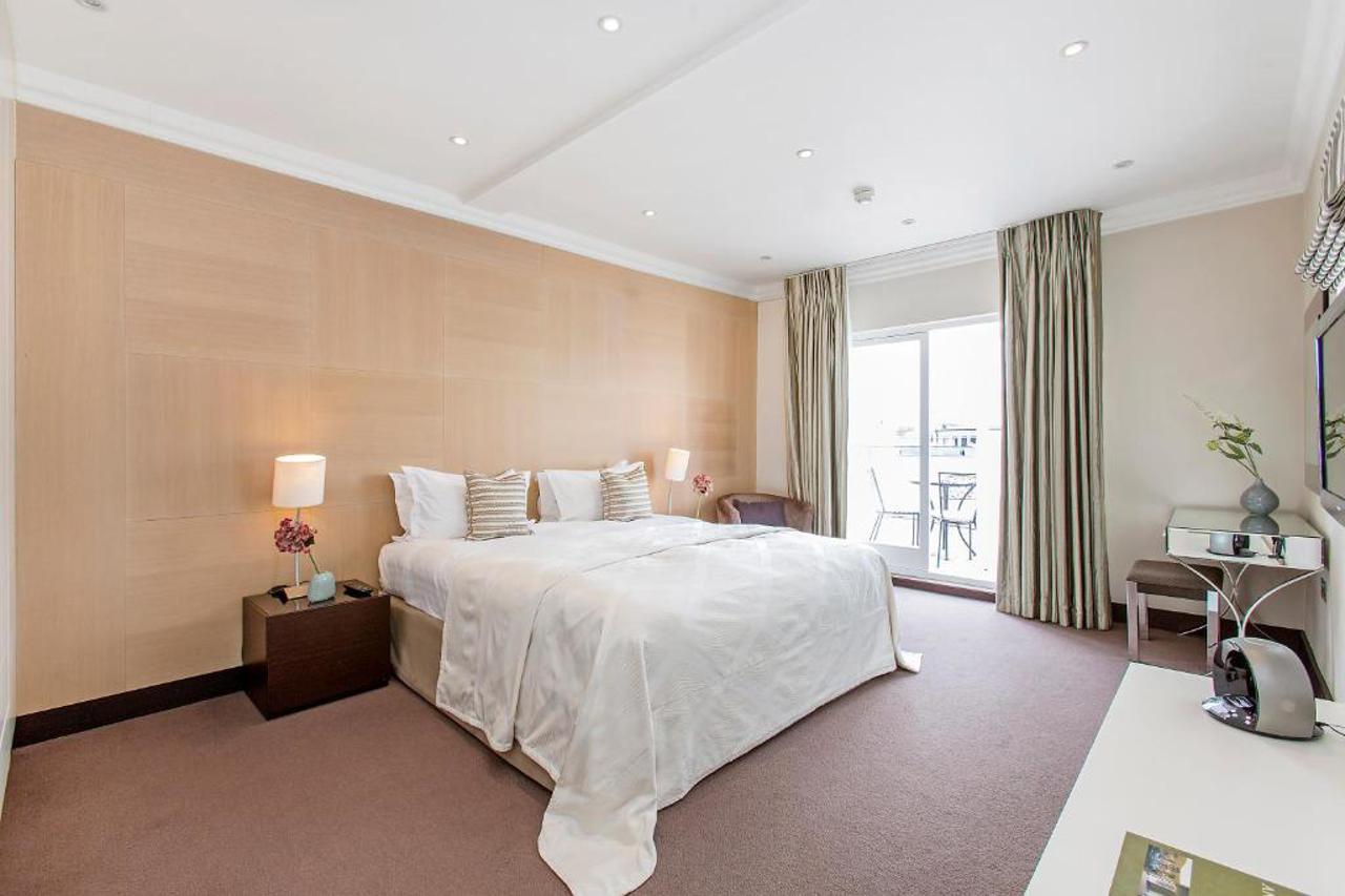 130 Queensgate Apartments 37/48