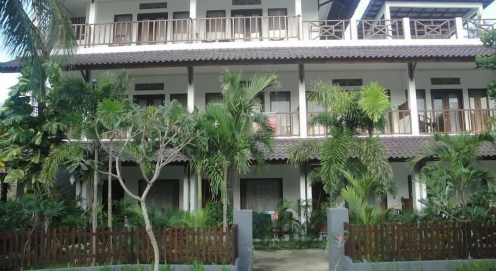 Friends Beach Hotel photo5