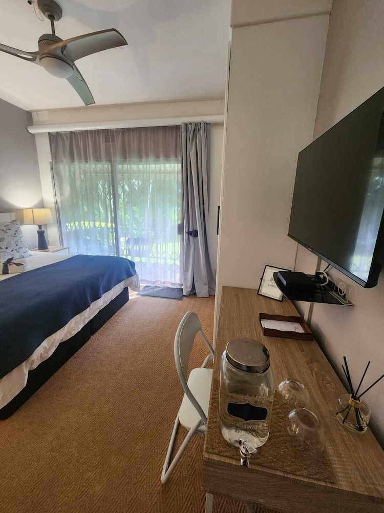 Hillton Manor Guest House 37/50