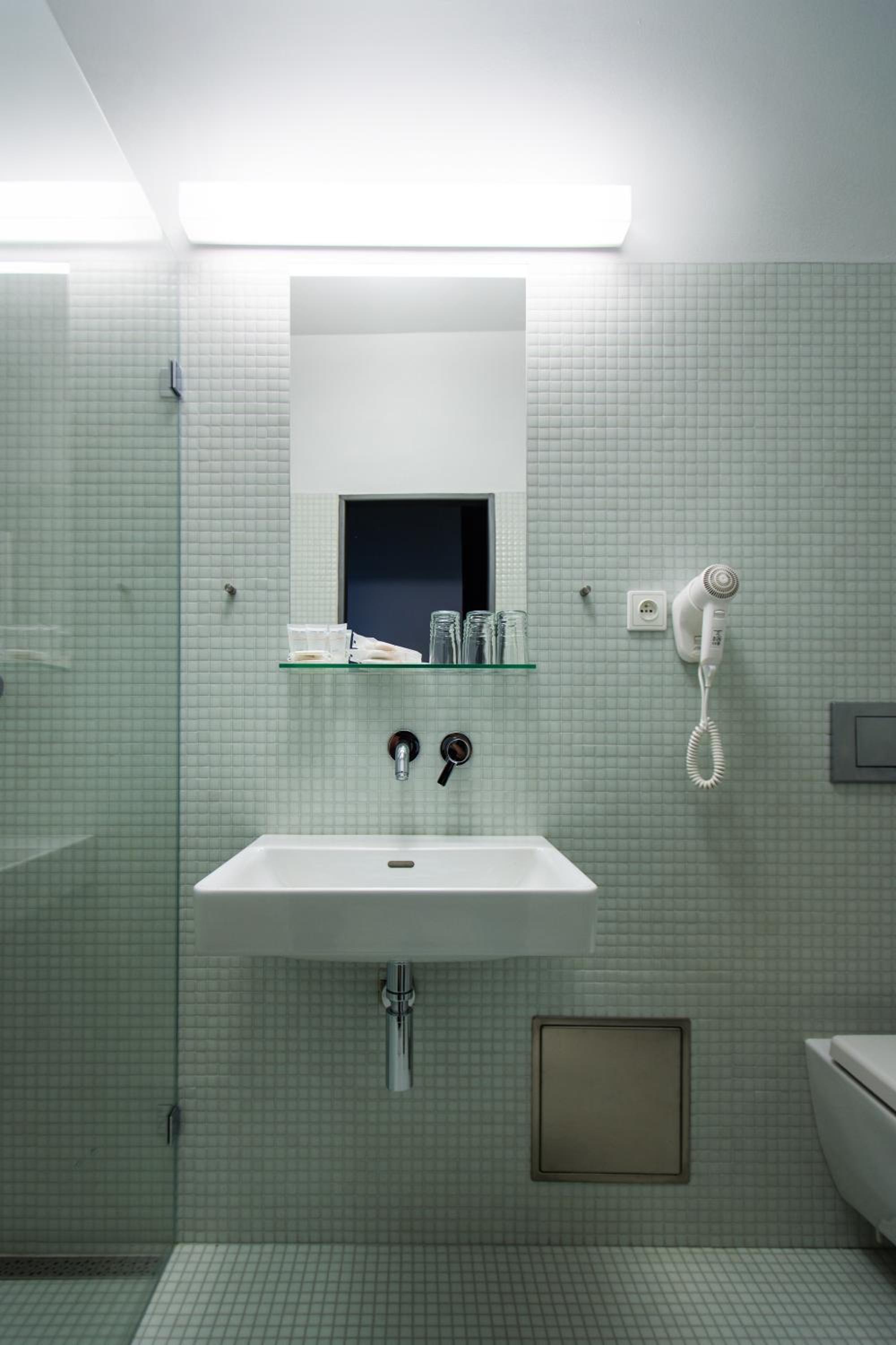 Hotel Atom Trebic 55/65