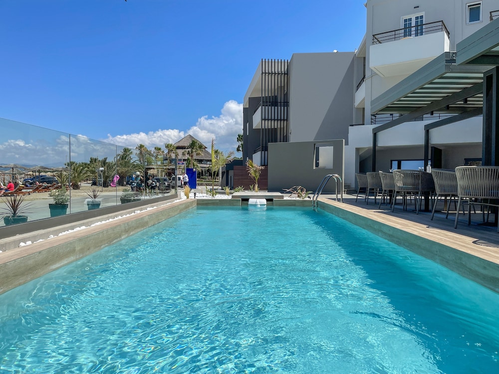 Mare Blue and Suites 22/26