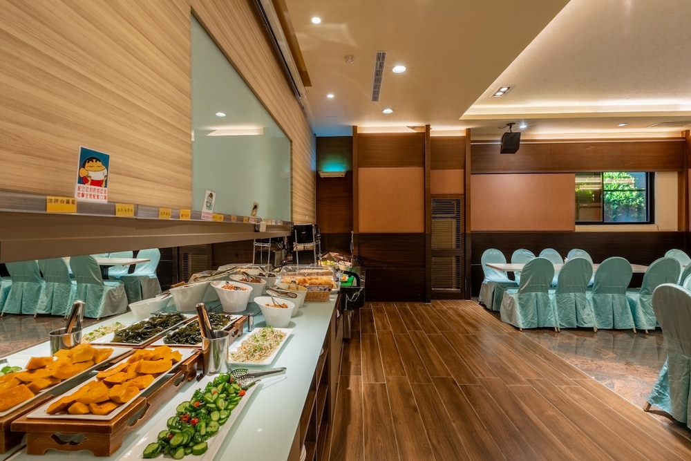 Fu Hsiang Hotel 51/68