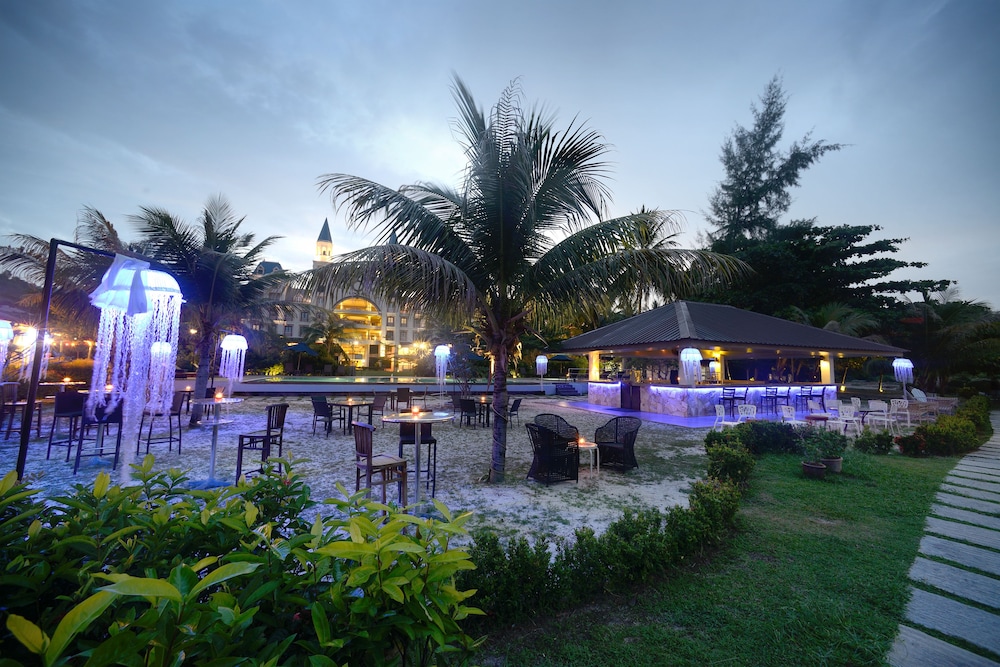 Bella Vista Waterfront Langkawi 65/70