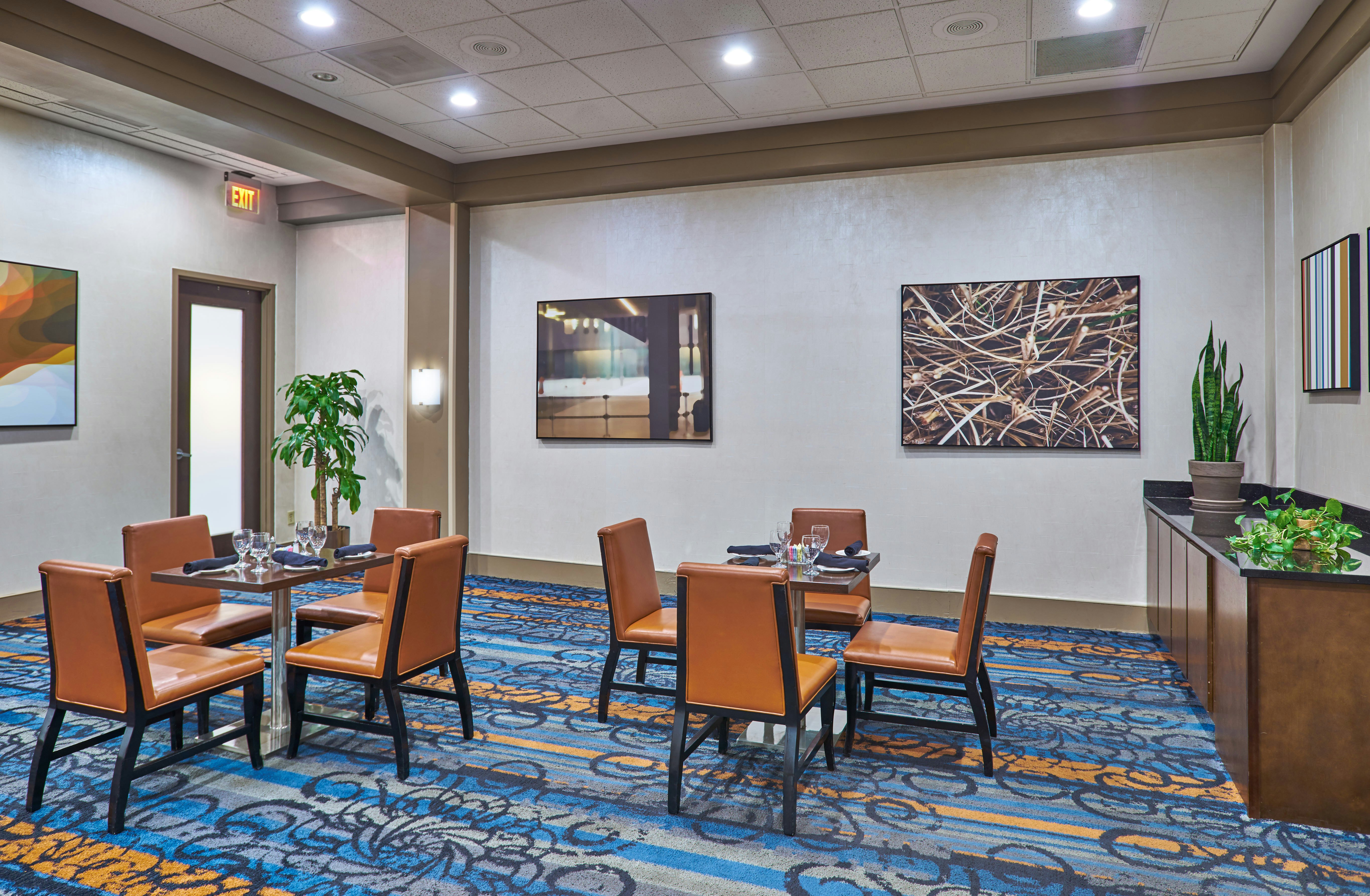 HILTON KNOXVILLE 18/34