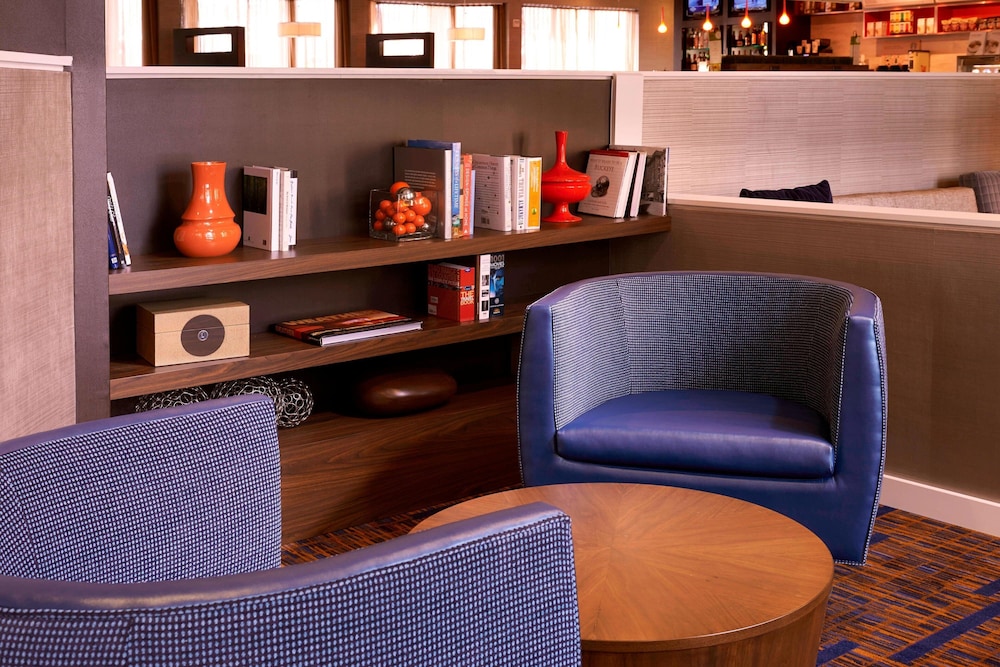 Courtyard by Marriott Dayton South 36/48