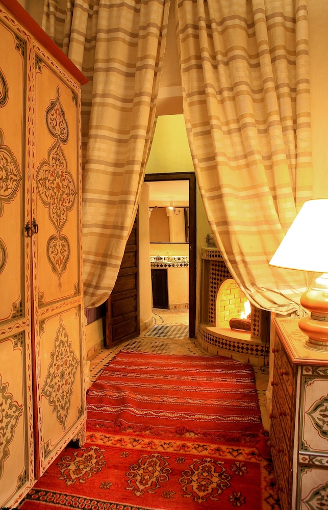 RIAD DJEMANNA 24/35