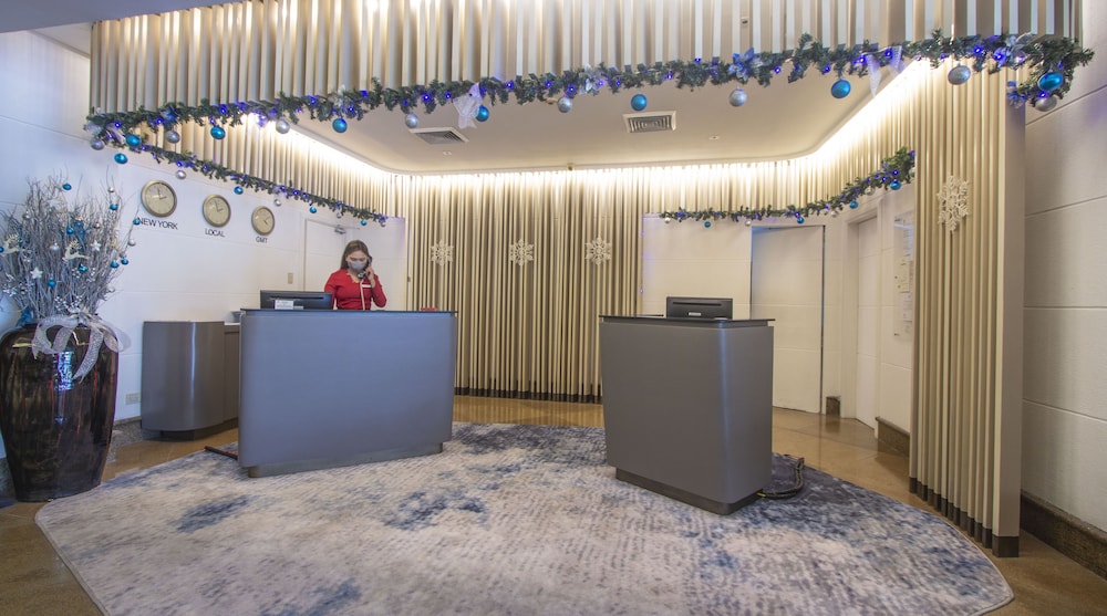 Crown Regency Suites Mactan 8/74