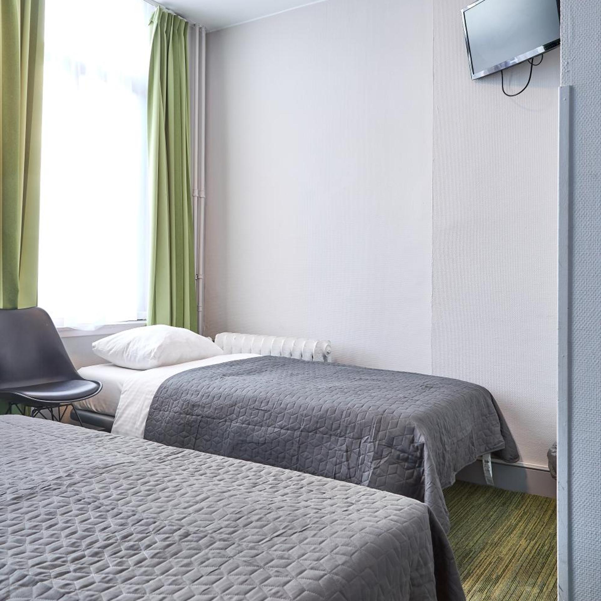 Room, Triple, Single Bed, Hotel Derby Merode 4/5