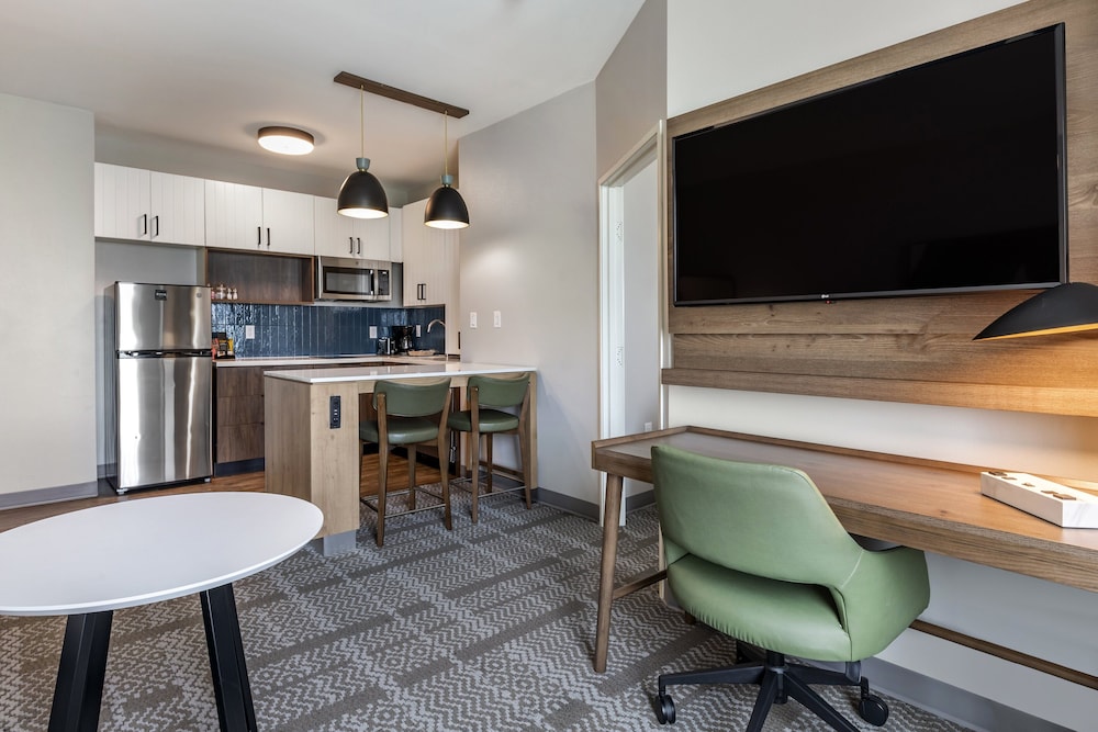 Staybridge Suites Dallas - Grand Prairie 38/70