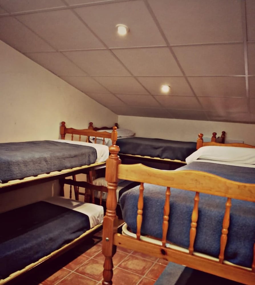 Hospedium Hotel Venta Sant Jordi 34/46