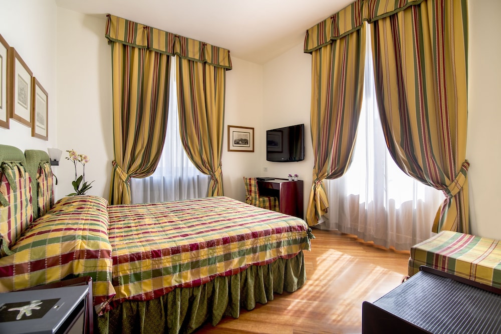 SUPERIOR, DOUBLE BED