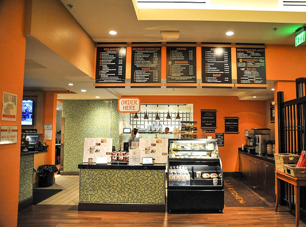 Hilton Garden Inn Las Vegas/Henderson 28/58