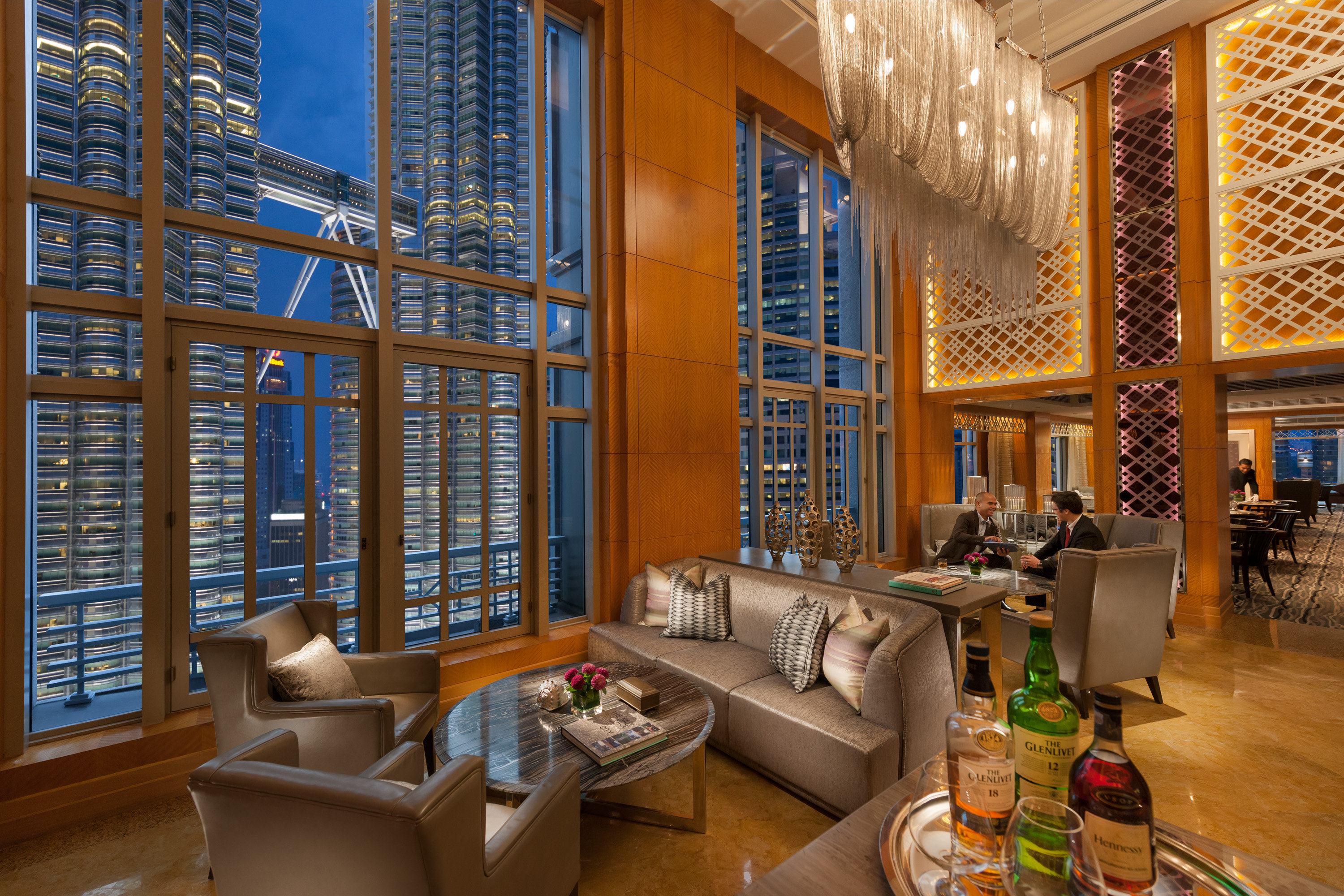 Mandarin Oriental Kuala Lumpur 40/83