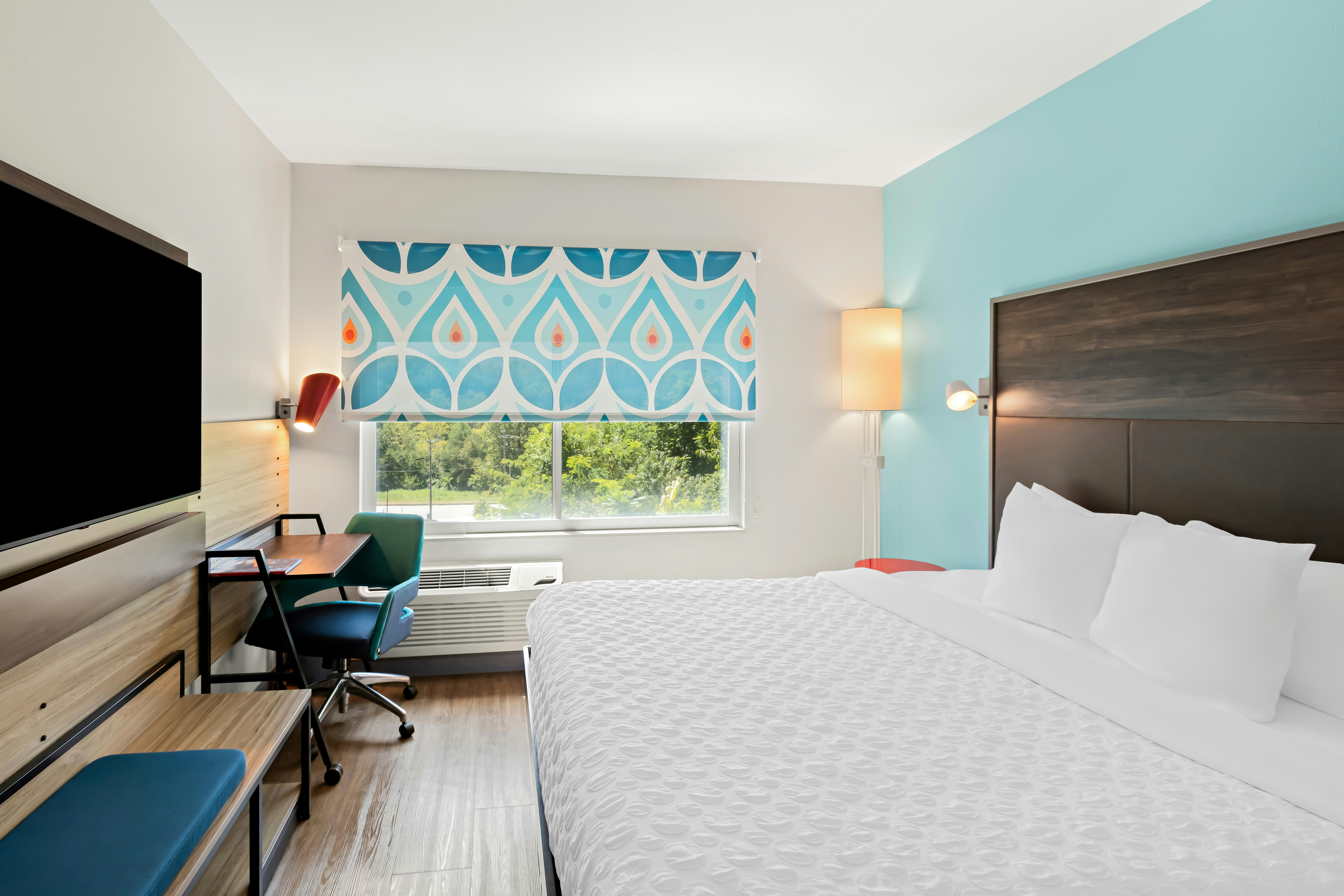 ROOM, KING BED, ACCESSIBLE