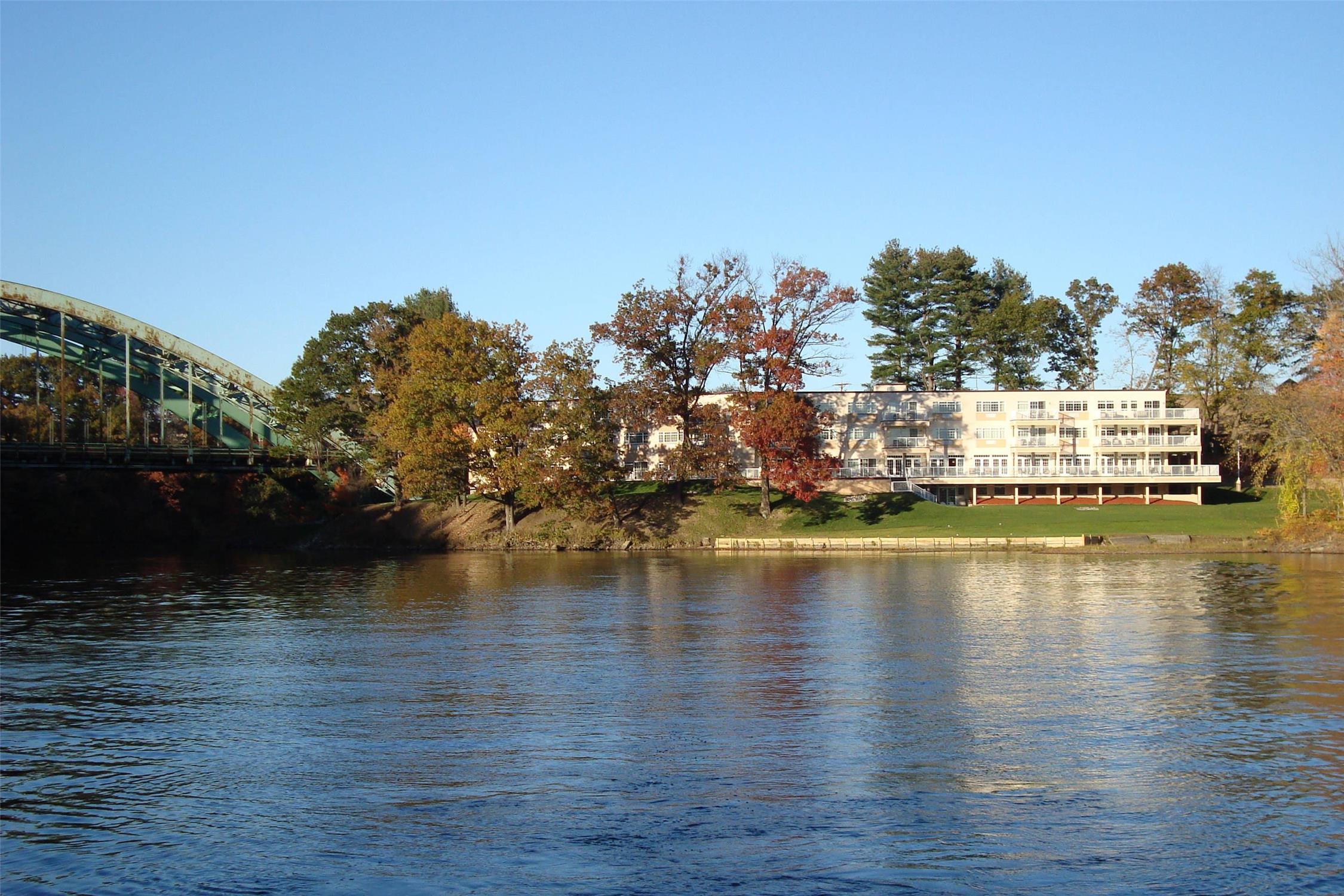 Riverside Hotel Ascend Hotel Collection 36/38