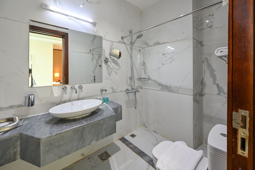 Al Mansour Suites 46/49