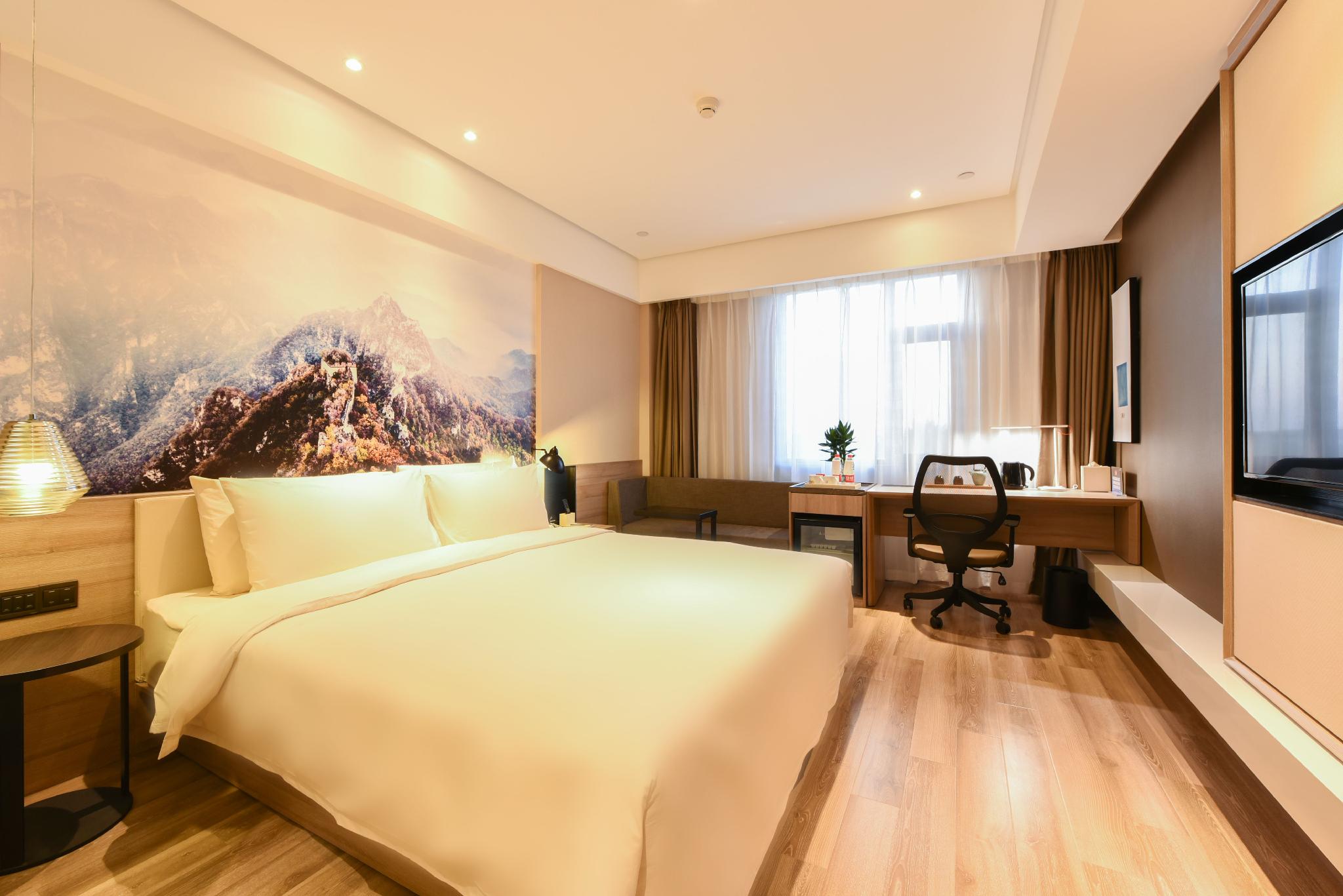 Elegant, King Bed