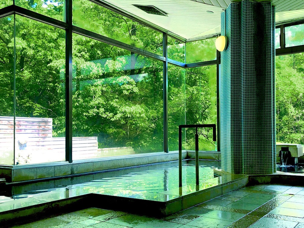 HOTEL FLORACION NASU 26/50