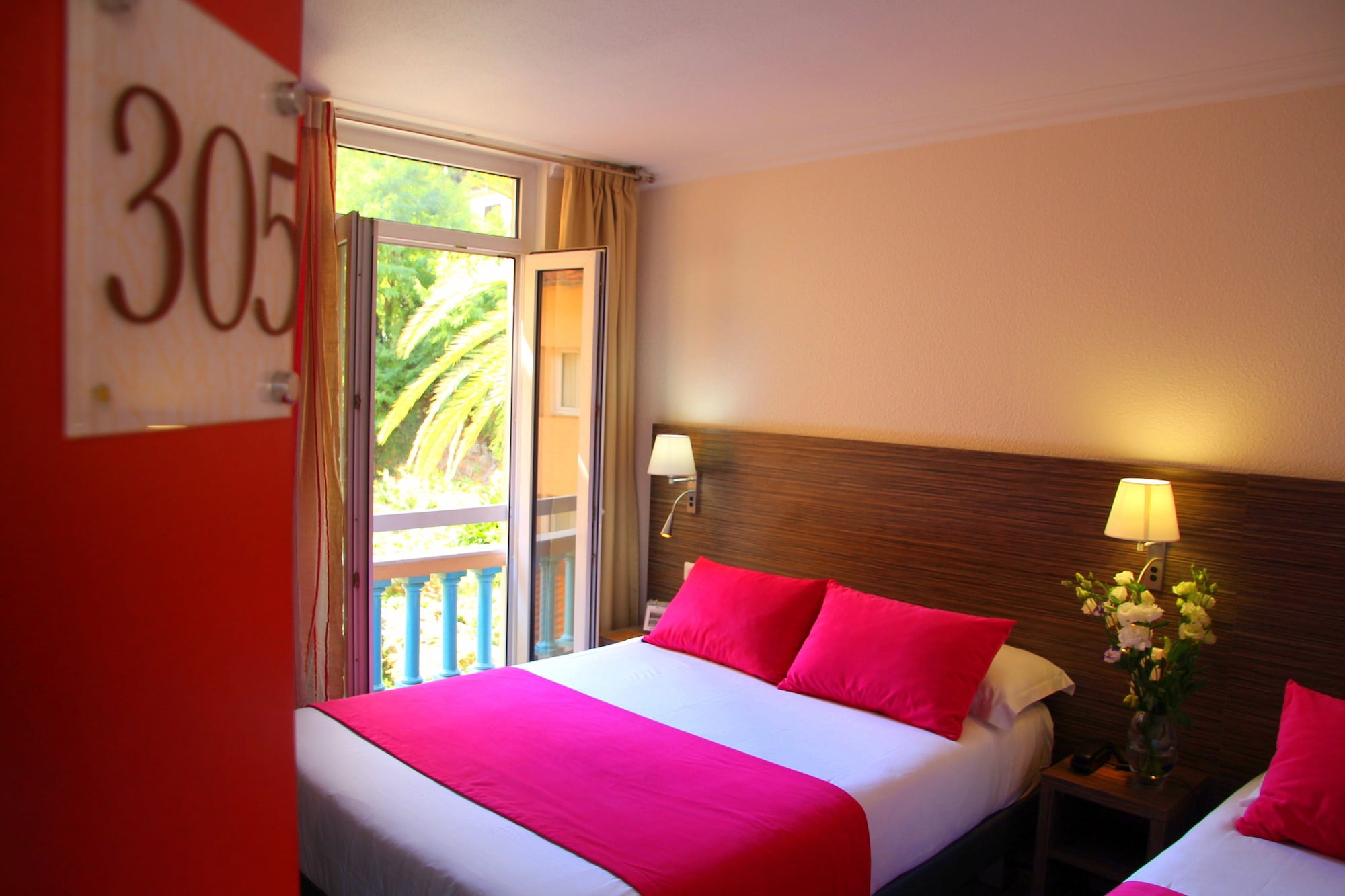 Standard, Twin Beds