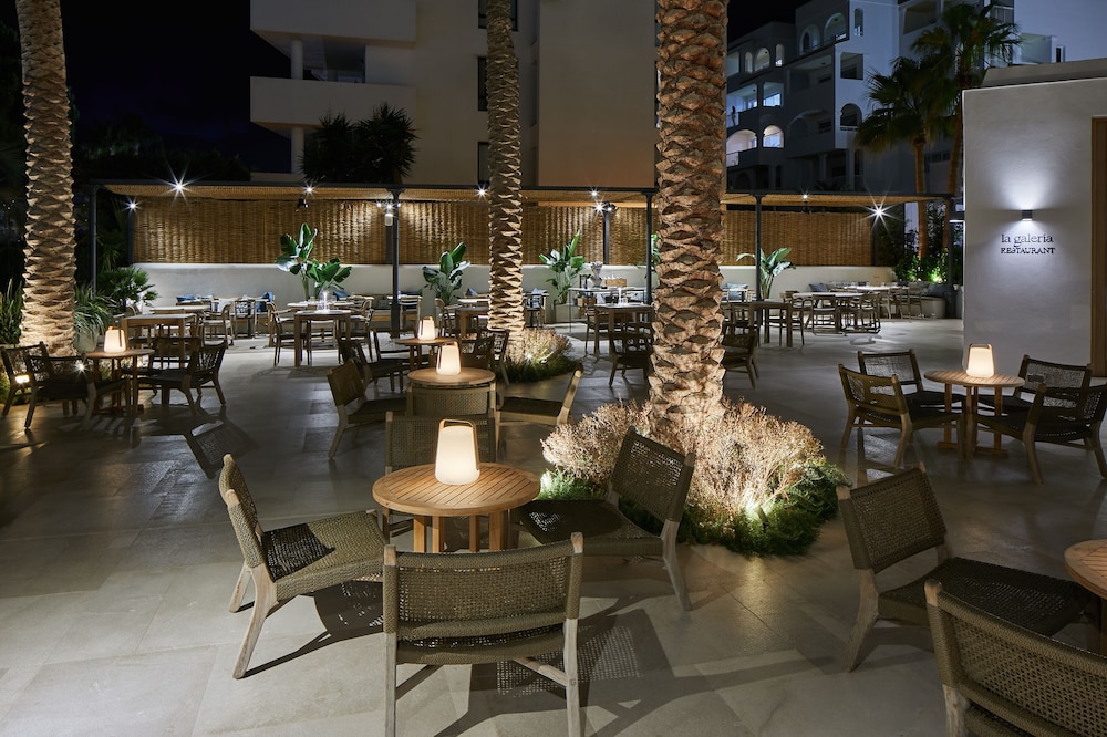 Hotel Tres Torres 52/65