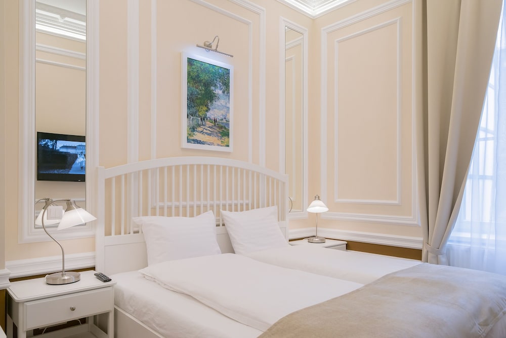 Revelton Suites 22/71