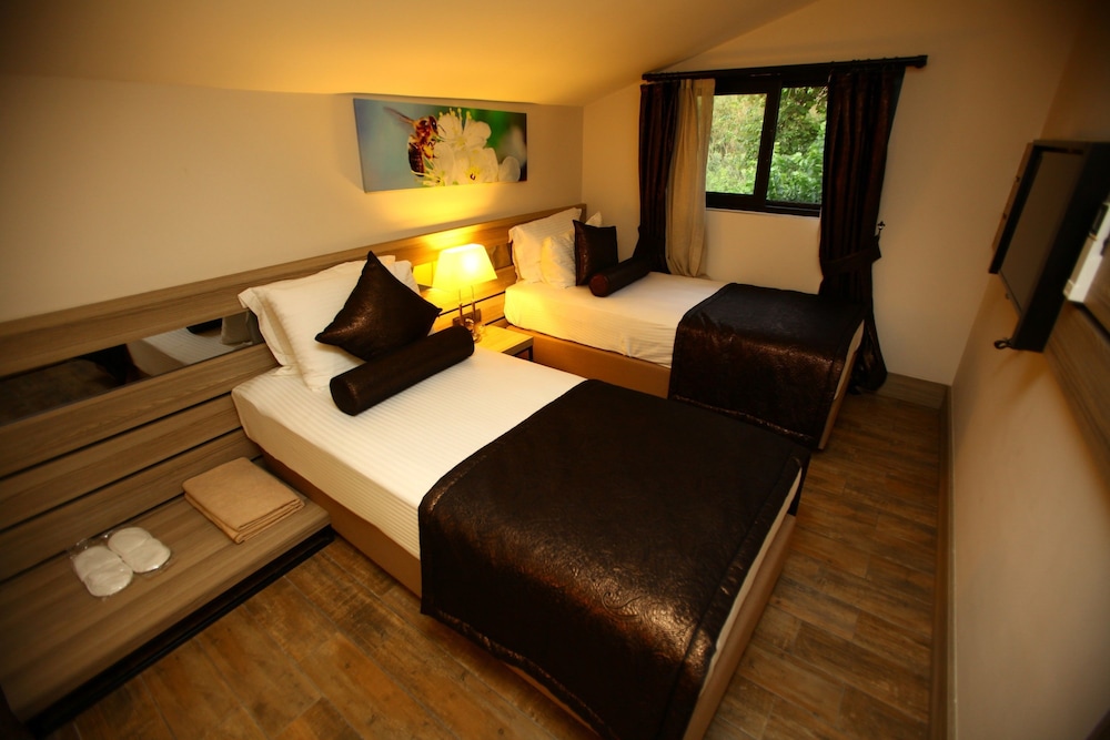 S3 Seahorse Beach Club & Hotel 9/50