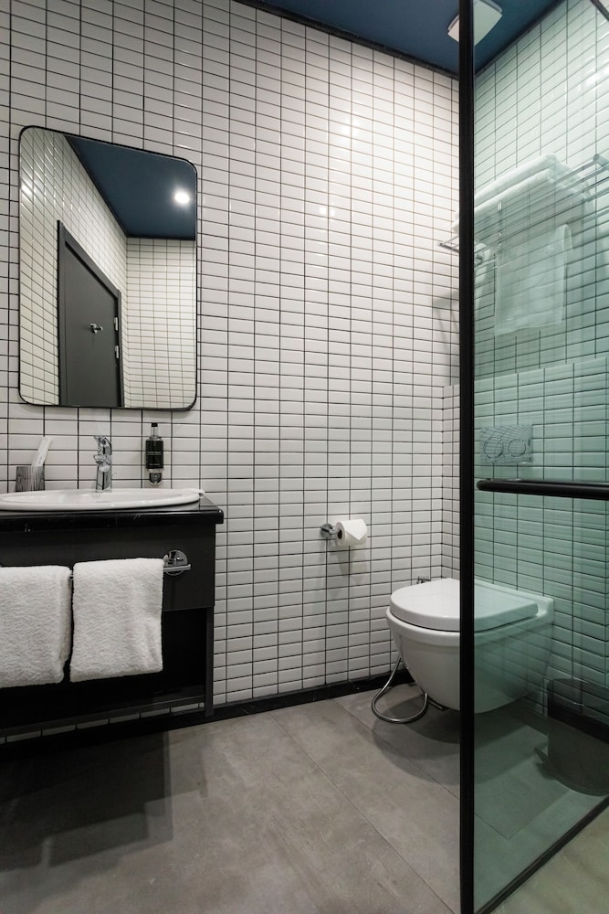 Hotel Puris Moedani 63/66