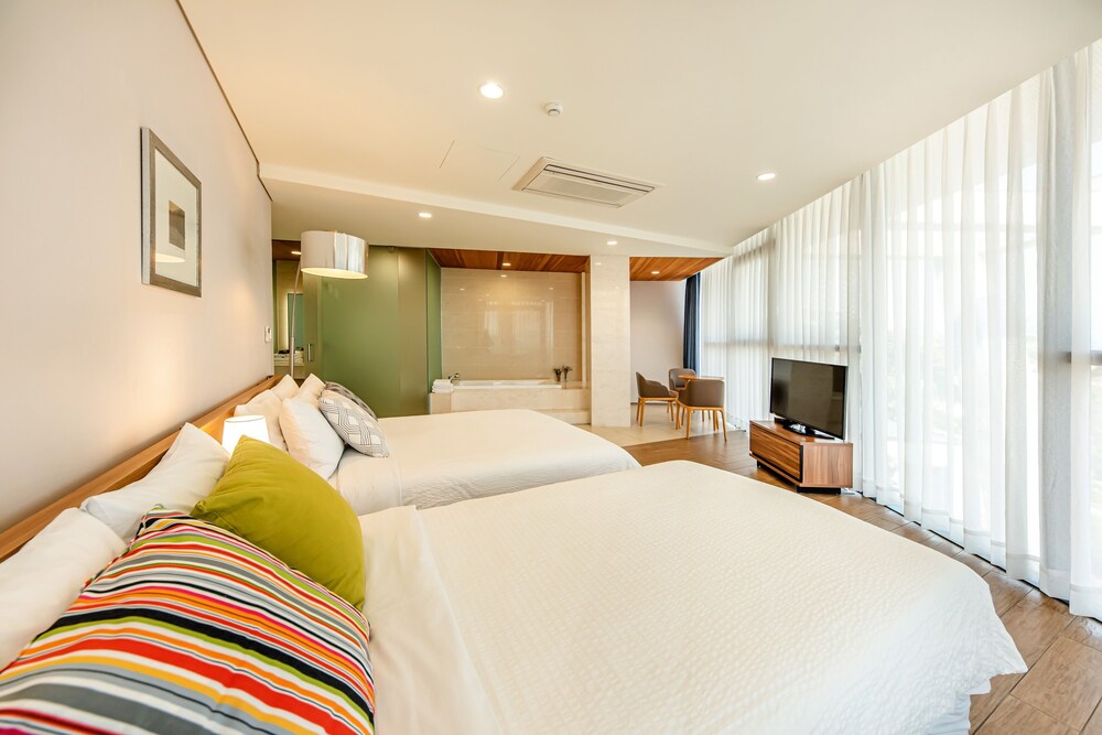 Jeju Bom Museum Stay 21/75