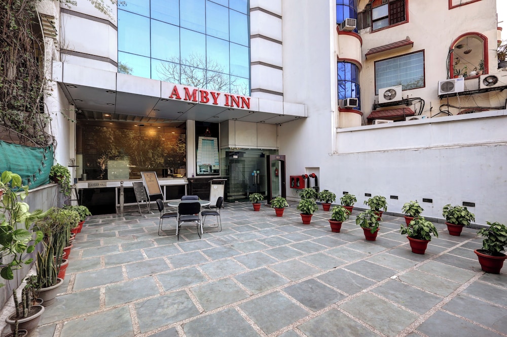 Hotel Amby Inn 34/50