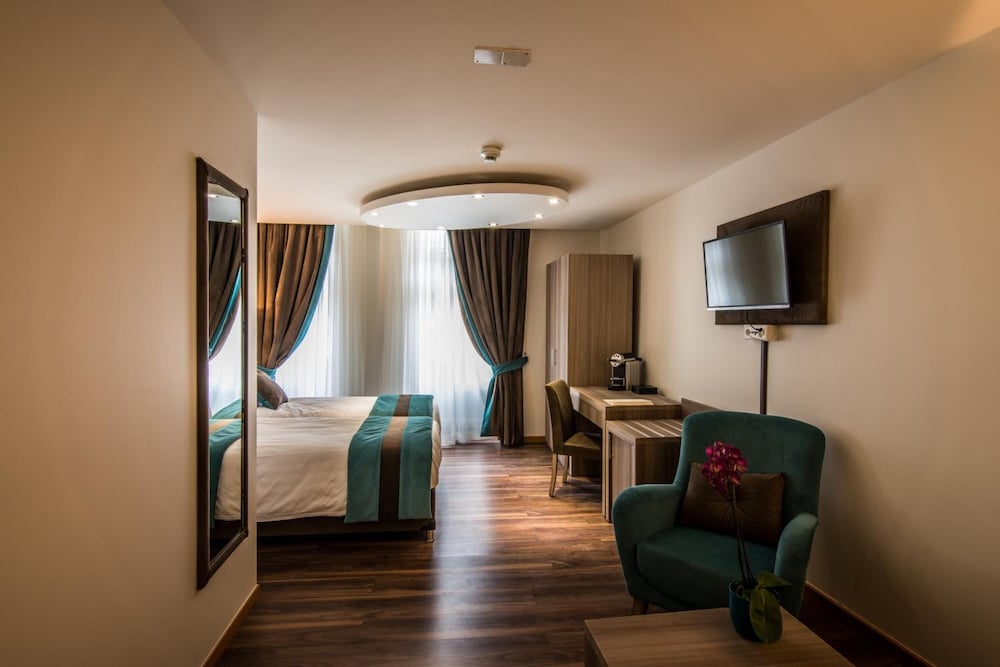 Hotel Rousseau Geneva 25/50