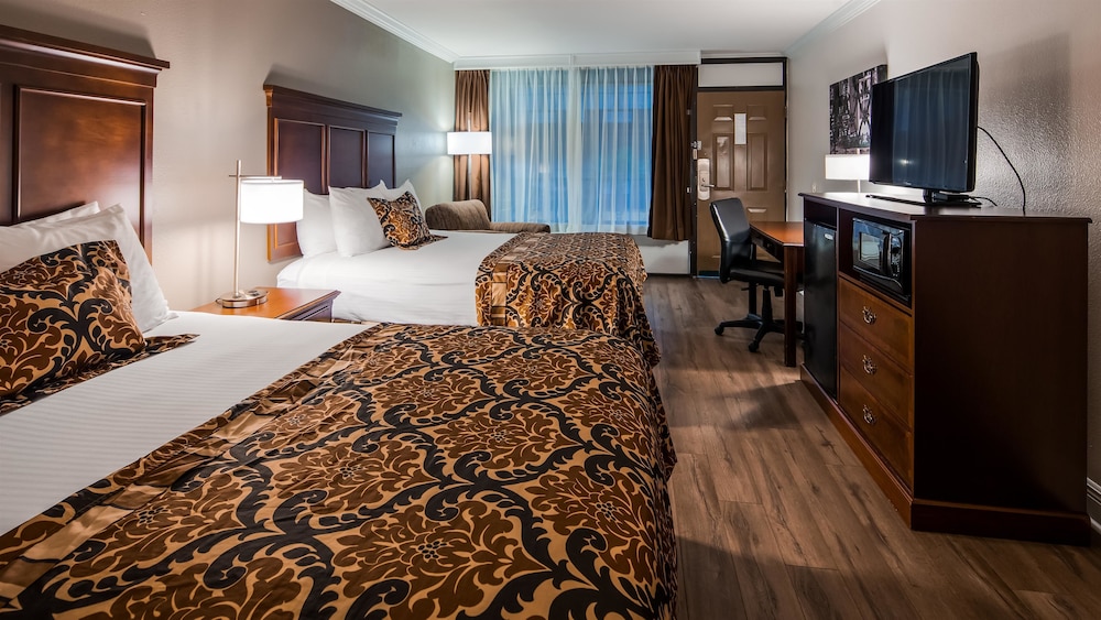 BEST WESTERN PLUS WESTBANK 17/50