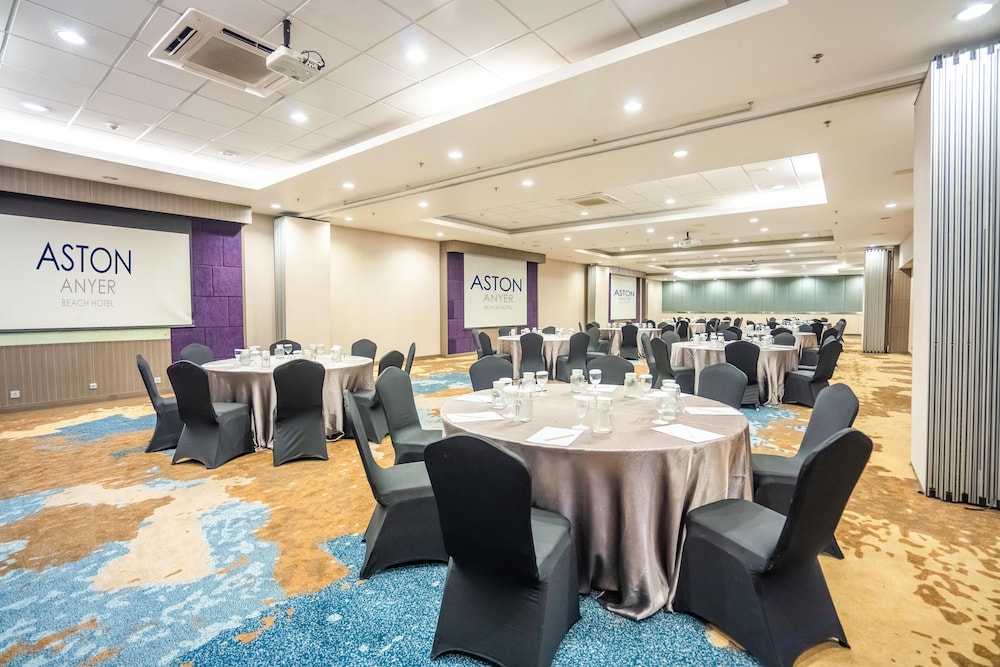 Aston Anyer Beach Hotel 35/50