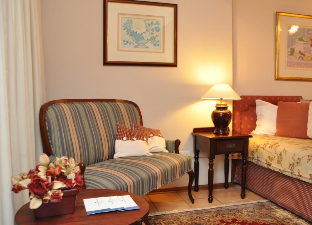Blue Waves Lodge 9/40