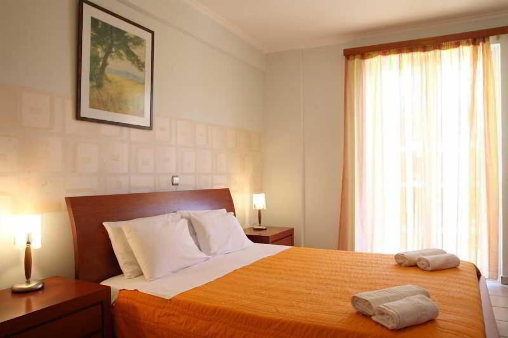 GRAND NEFELI HOTEL 16/50