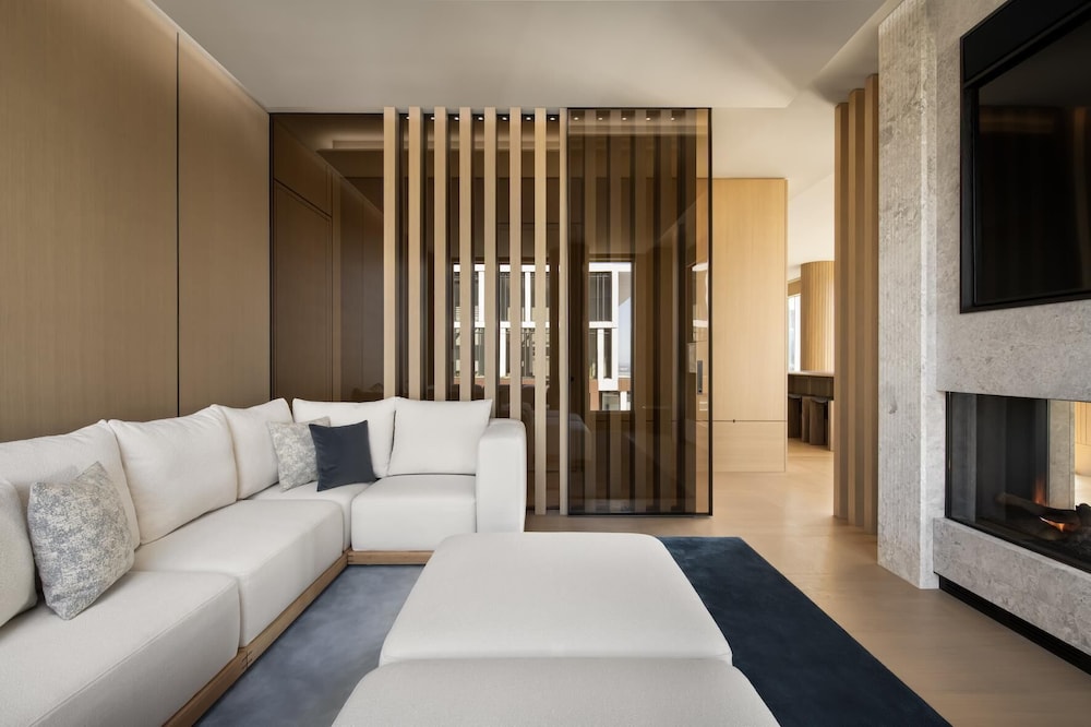 Nobu Hotel Toronto 33/50