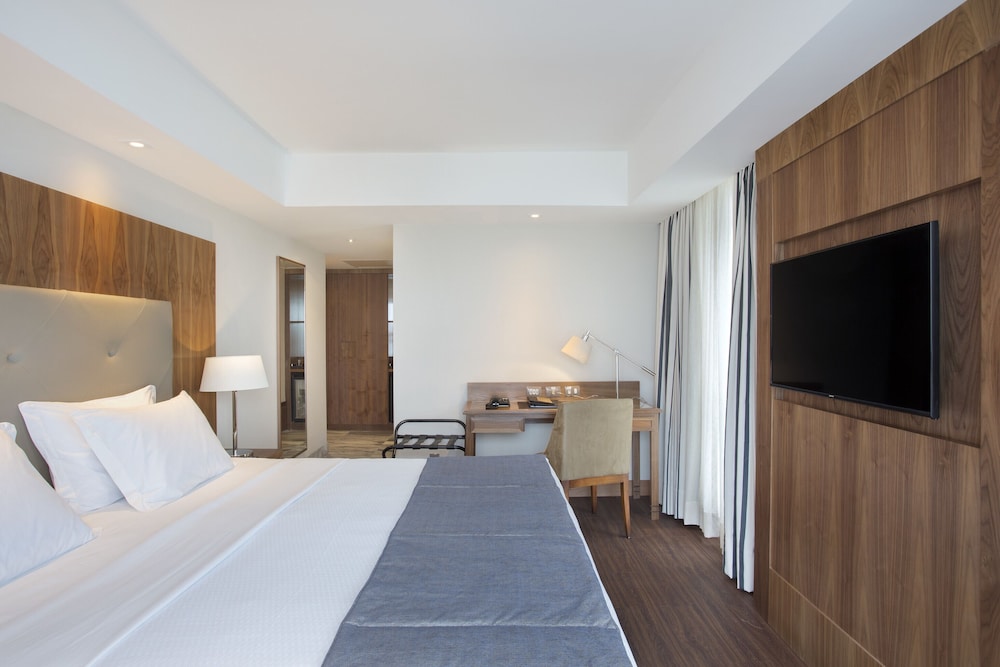 SUPERIOR, DOUBLE BED