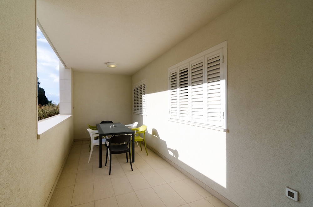 Antonio Luxury Beach Suites 13/35