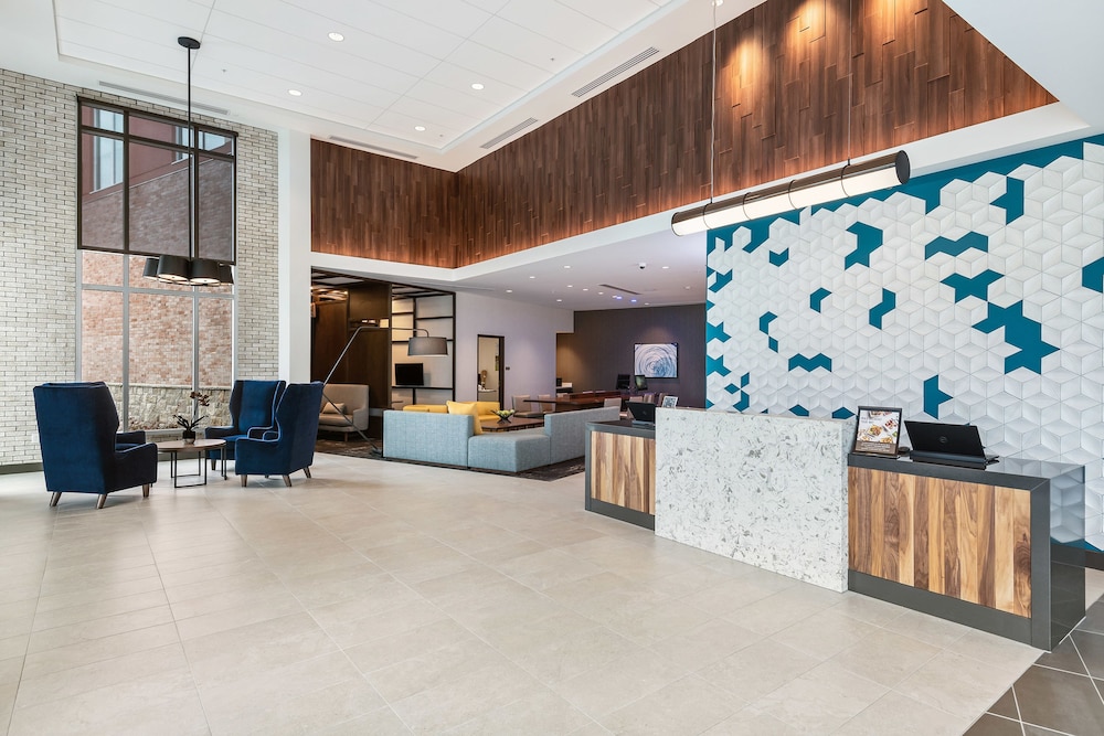 Hyatt Place Tampa/Wesley Chapel 7/61