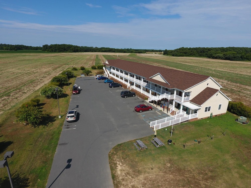 Shore Stay Suites 18/22